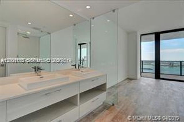 650 NE 32nd St 4306, Miami, FL 33137