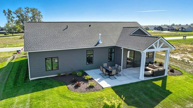 1523 McLaren Boulevard, Fort Wayne, IN 46818