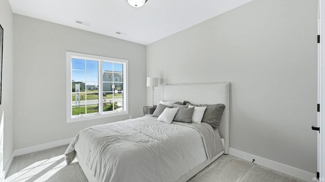 1523 McLaren Boulevard, Fort Wayne, IN 46818