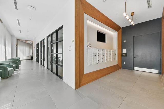 191 Washington St 720, Boston, MA 02135