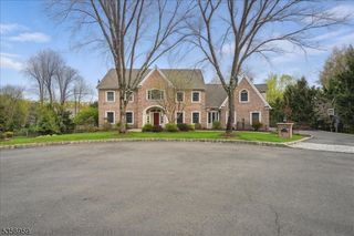 8 Matthew Pl, Mahwah Twp., NJ 07430