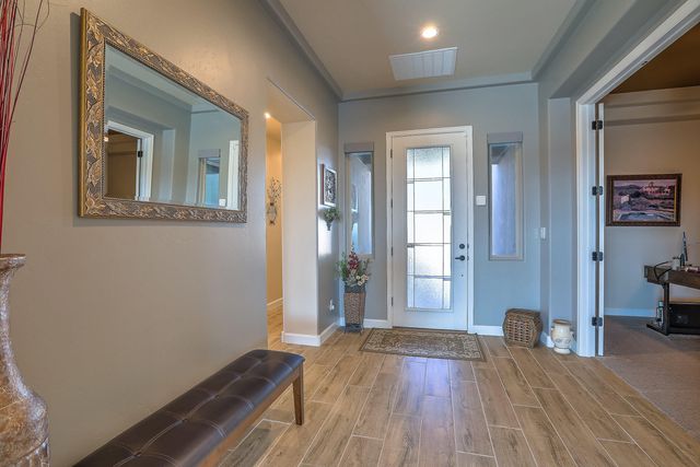 5825 Ridgeline Place NE, Rio Rancho, NM 87144