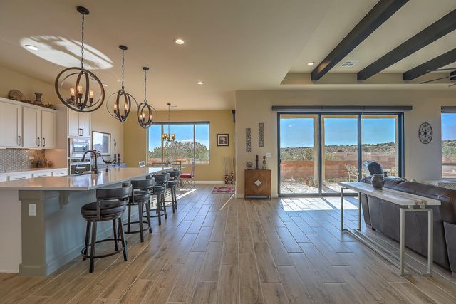 5825 Ridgeline Place NE, Rio Rancho, NM 87144