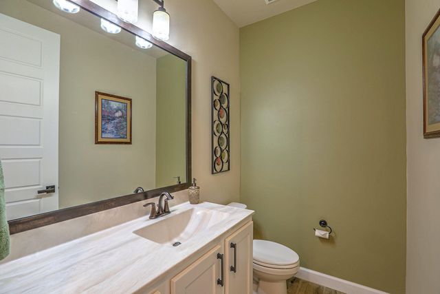 5825 Ridgeline Place NE, Rio Rancho, NM 87144
