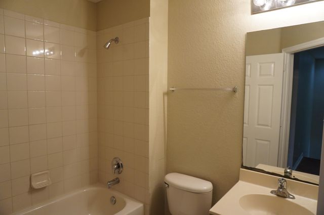 2022 Freeport Lane, Riviera Beach, FL 33404