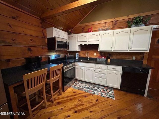 804 Willow Brook Way, Gatlinburg, TN 37738