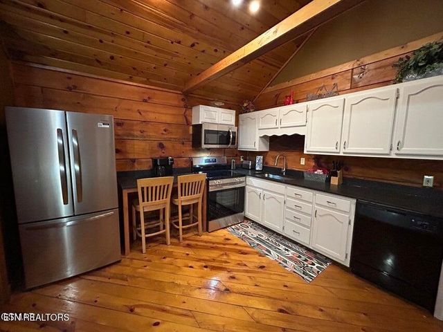 804 Willow Brook Way, Gatlinburg, TN 37738