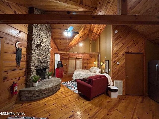804 Willow Brook Way, Gatlinburg, TN 37738