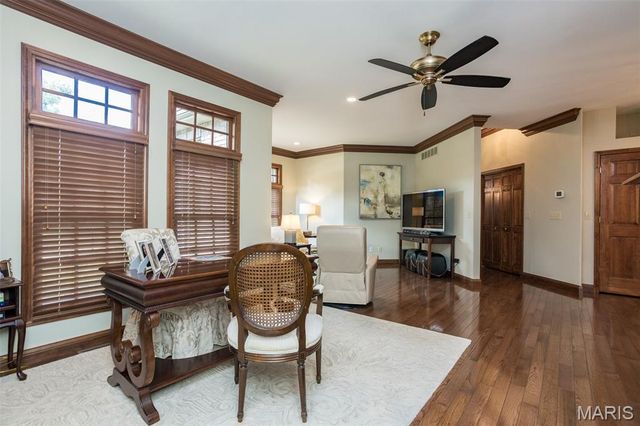 1300 White Oak Trail, Godfrey, IL 62035