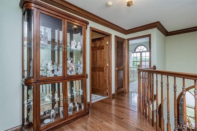 1300 White Oak Trail, Godfrey, IL 62035
