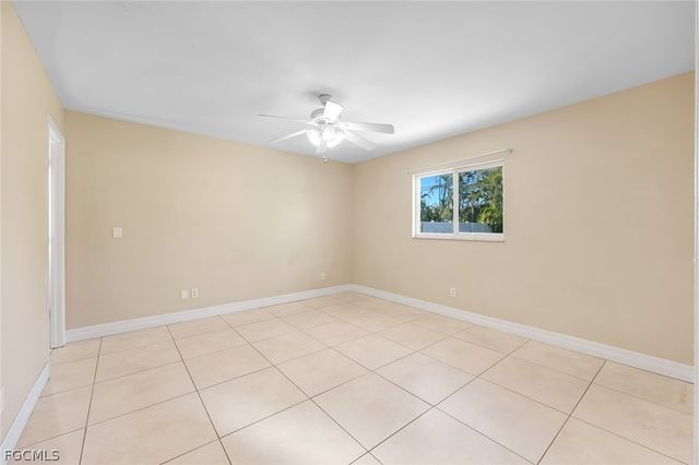 167 SE 21st TER, Cape Coral, FL 33990