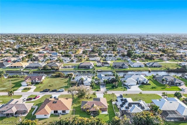 167 SE 21st TER, Cape Coral, FL 33990