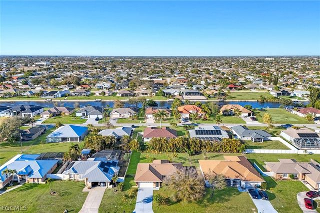 167 SE 21st TER, Cape Coral, FL 33990