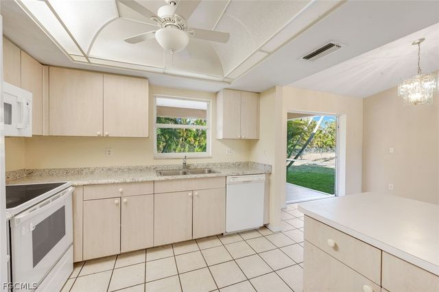 167 SE 21st TER, Cape Coral, FL 33990