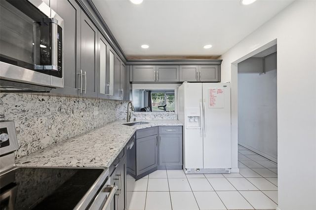 7500 NW 17th Street 110, Plantation, FL 33313