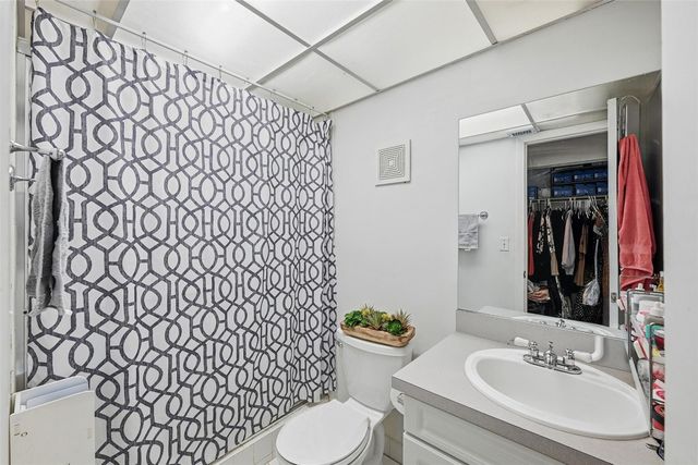 7500 NW 17th Street 110, Plantation, FL 33313