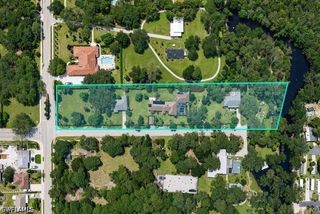 1063 SHADOWLAWN DR, Naples, FL 34104
