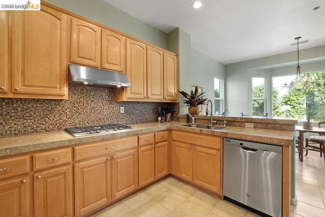 1361 Mcprince Ln, Brentwood, CA 94513