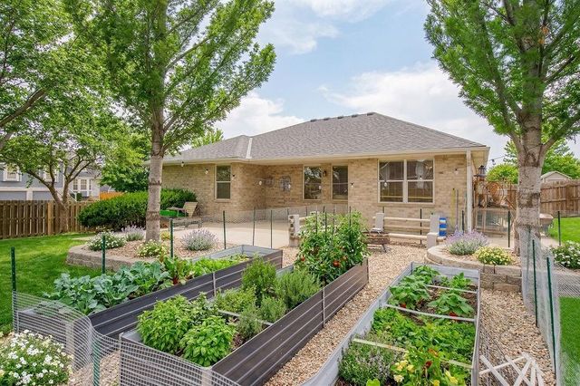 605 NW Silverstone Circle, Grain Valley, MO 64029