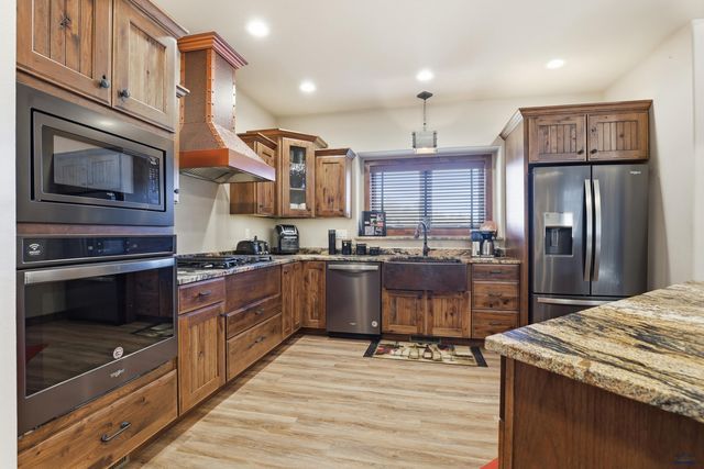 2564 GOLD CREEK PL, Rapid City, SD 57702