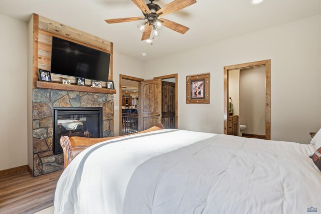 2564 GOLD CREEK PL, Rapid City, SD 57702