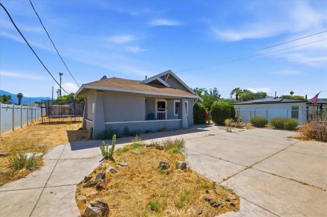 26180 Yale, Hemet, CA 92544