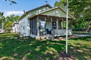 1635 SW Auburn RD, Topeka, KS 66615