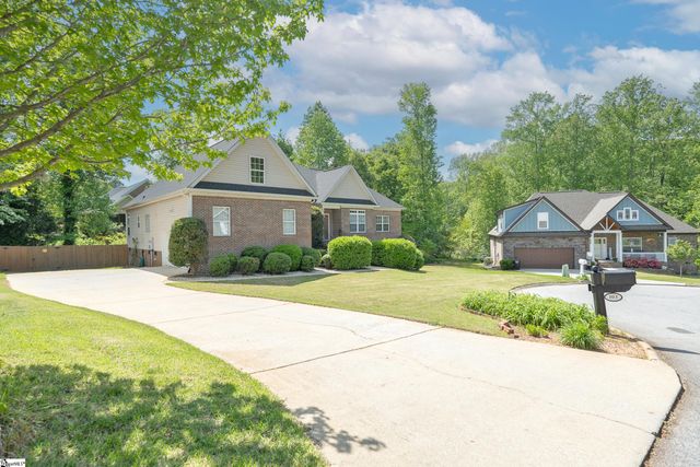 103 Graclan Court, Simpsonville, SC 29680