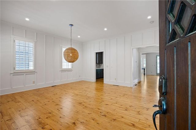 155 Hubbard Road, Woodstock, GA 30188