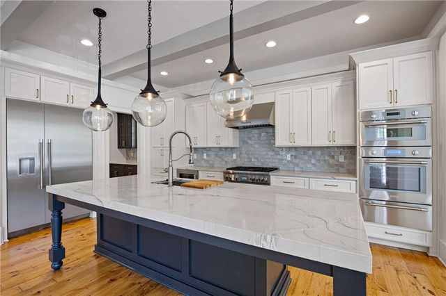 155 Hubbard Road, Woodstock, GA 30188
