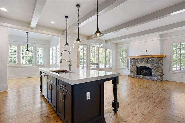 155 Hubbard Road, Woodstock, GA 30188