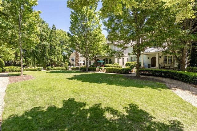 155 Hubbard Road, Woodstock, GA 30188