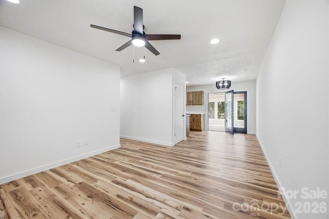 118 Willowbrook Road 51, Hendersonville, NC 28792