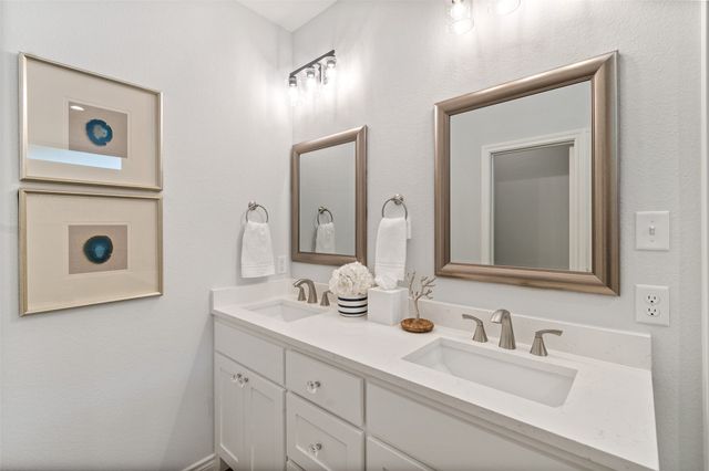 225 Ben Lacy Drive, Gun Barrel City, TX 75156