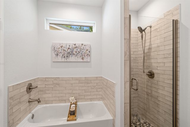 225 Ben Lacy Drive, Gun Barrel City, TX 75156