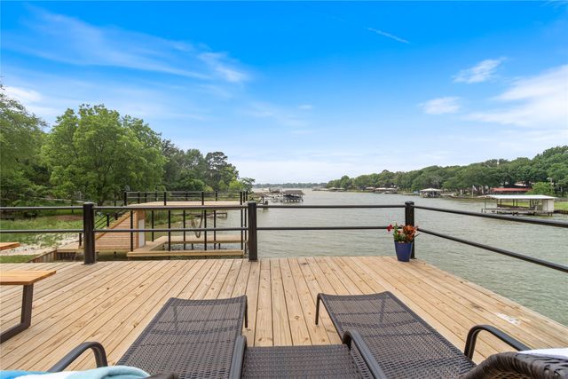 225 Ben Lacy Drive, Gun Barrel City, TX 75156