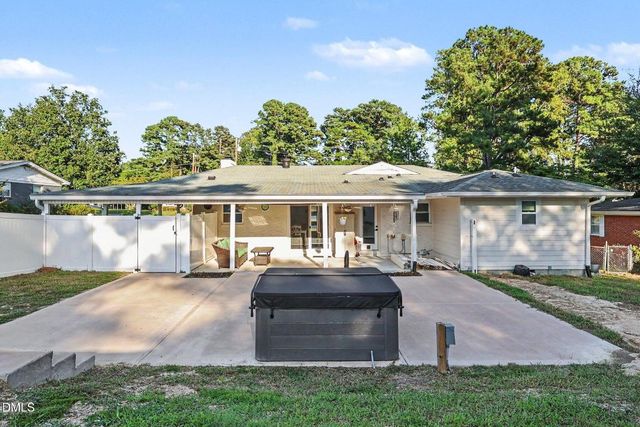 2905 Dove Lane, Raleigh, NC 27604