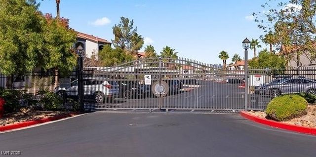 950 Seven Hills Drive 3011, Henderson, NV 89052