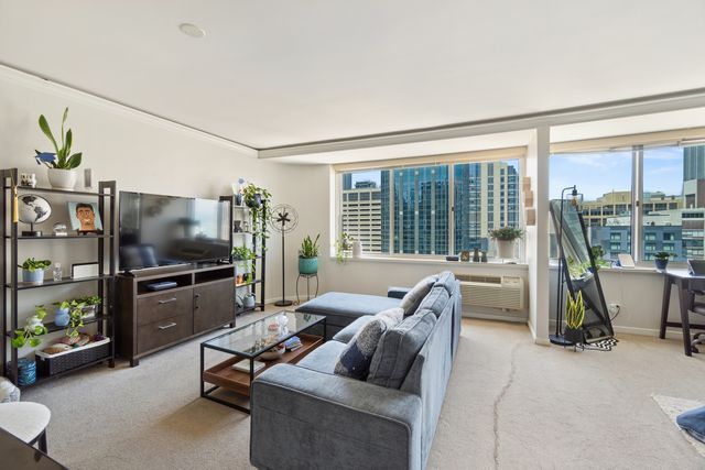 211 E Ohio Street 2806, Chicago, IL 60611