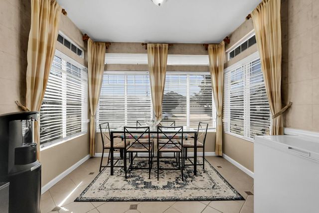 2865 Tulare Ct, Livingston, CA 95334