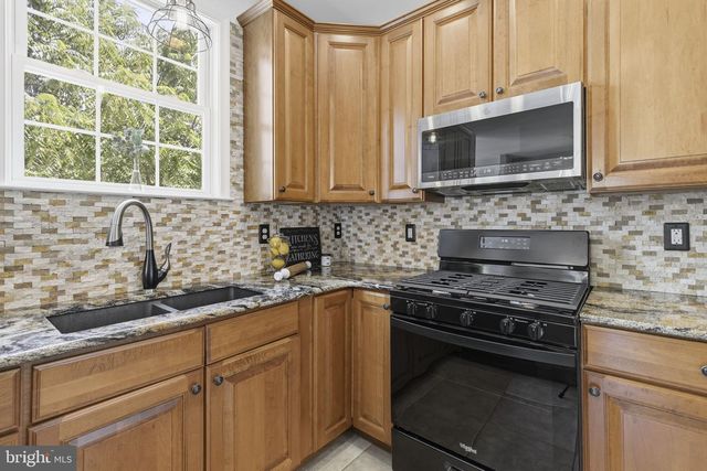 259 N FRONT ST, New Freedom, PA 17349