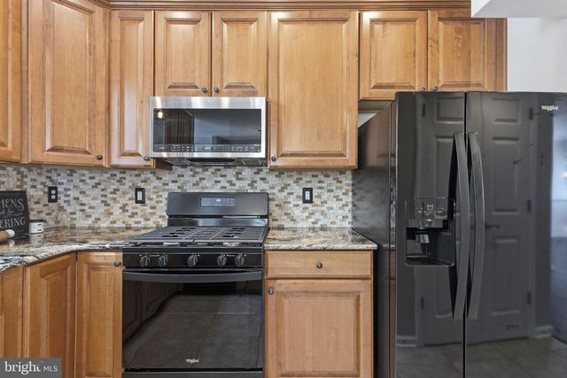 259 N FRONT ST, New Freedom, PA 17349