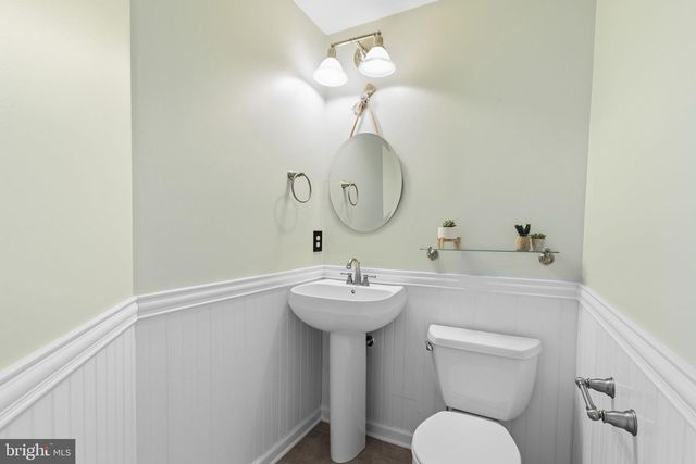 259 N FRONT ST, New Freedom, PA 17349