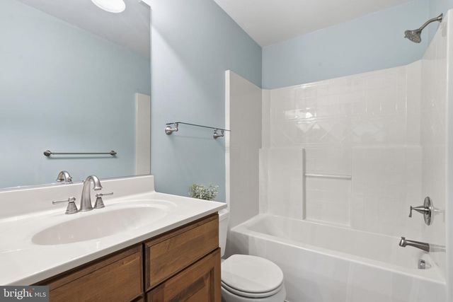 259 N FRONT ST, New Freedom, PA 17349