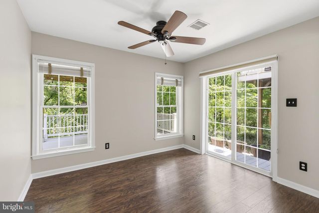259 N FRONT ST, New Freedom, PA 17349