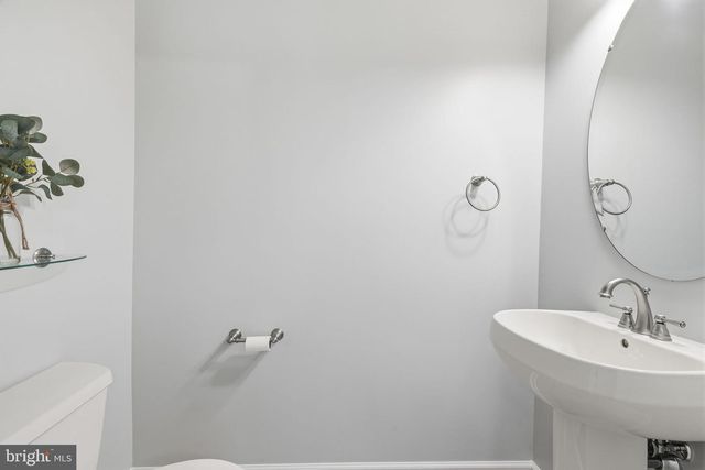 259 N FRONT ST, New Freedom, PA 17349