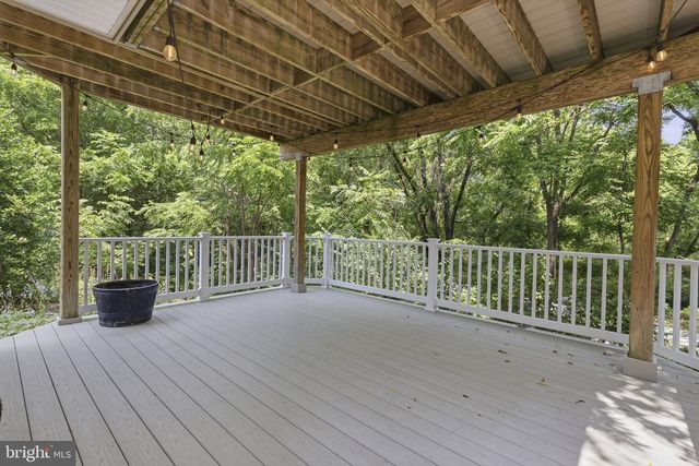 259 N FRONT ST, New Freedom, PA 17349