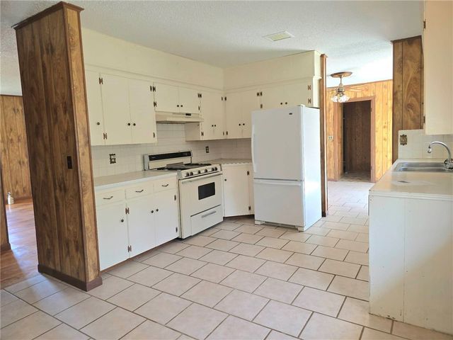 349 W Wilson Street, Fayetteville, AR 72701