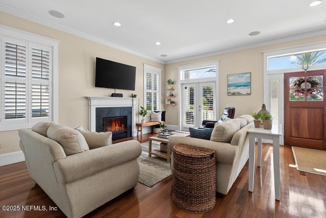 259 32ND Avenue S, Jacksonville Beach, FL 32250