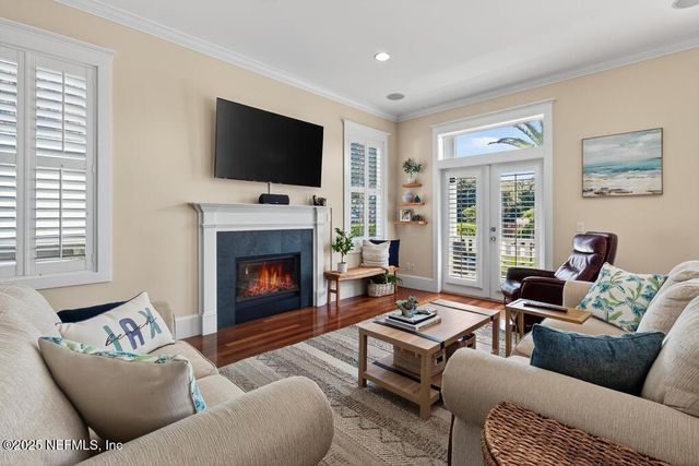 259 32ND Avenue S, Jacksonville Beach, FL 32250